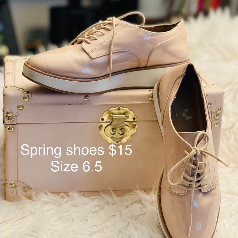Spring shoes